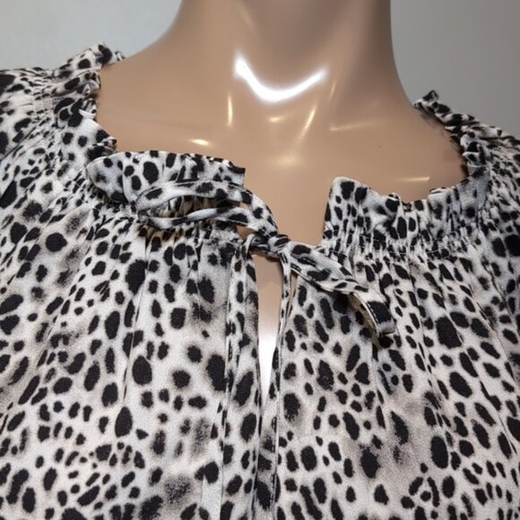 3/$20 A New Day Flowy Cheetah Print Blouse Smocked Keyhole Long Balloon Sleeve - Picture 5 of 14